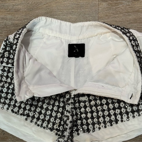 Beaded XS Top and SMALL shorts set - Picture 3 of 7